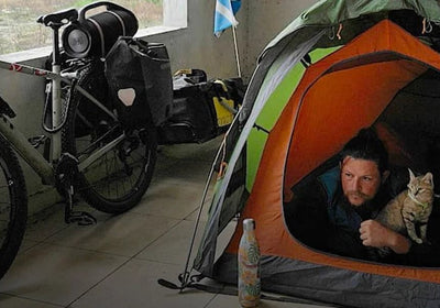Image: Meet The Man Who is Bikepacking His Way Around The World With A Cat